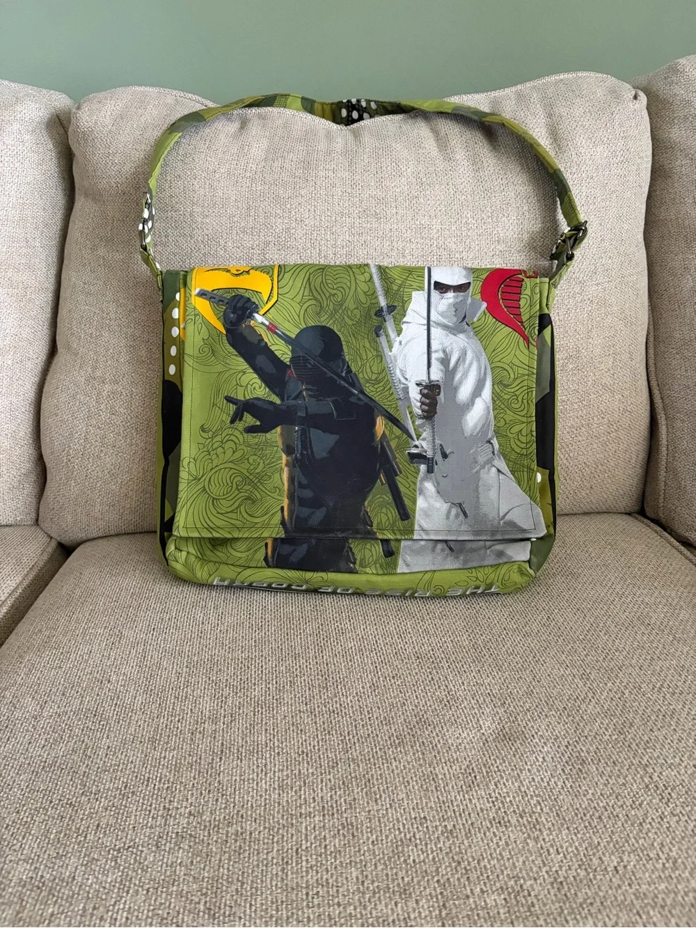 Green Graphic Ninja Messenger Bag - Men's Shoulder Bag